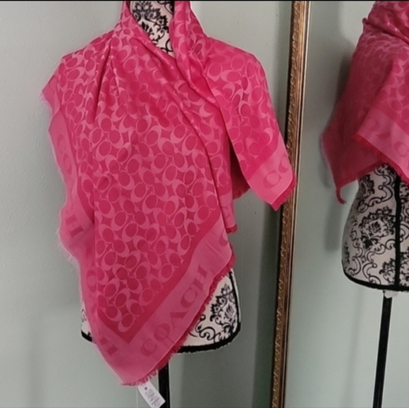 Coach Signature Jacquard Oversized Square Scarf - Picture 4 of 5